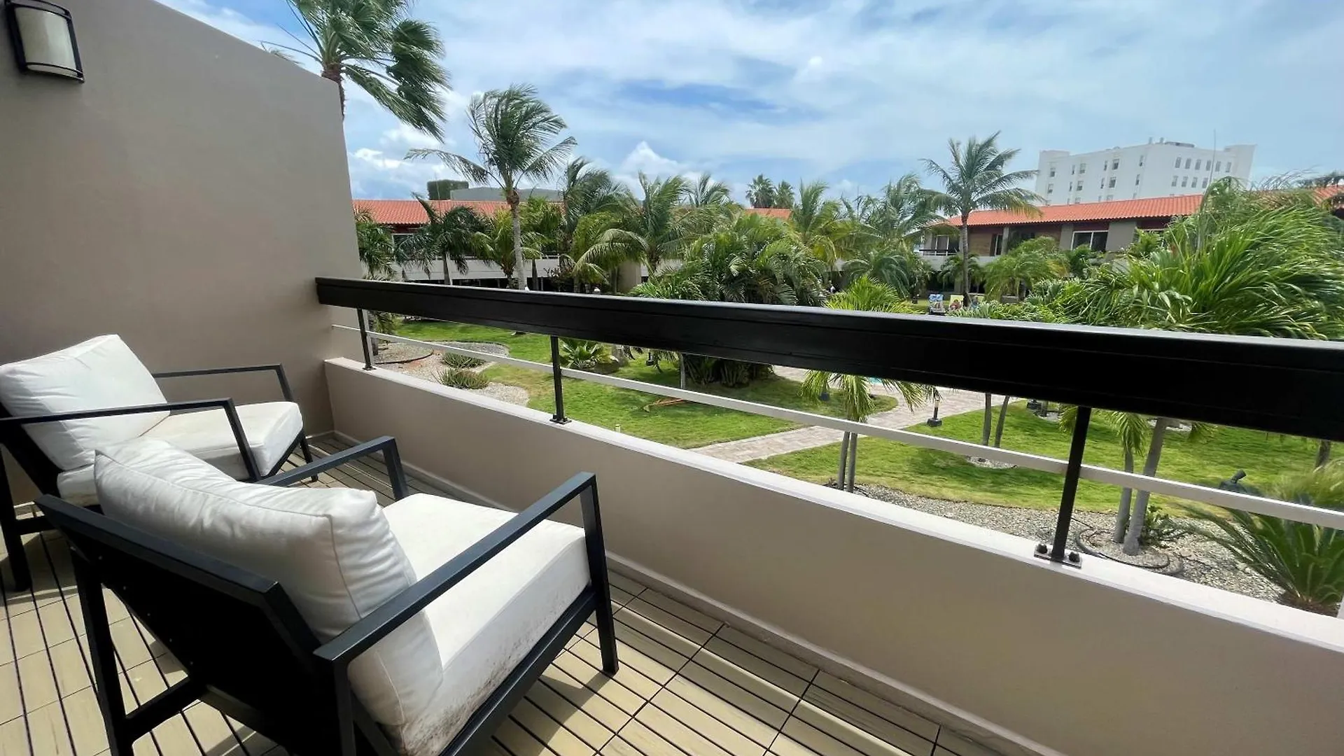Apartman Eagle Beach Steps Away Home Palm Beach